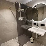 Haus Der Weine Apartment *